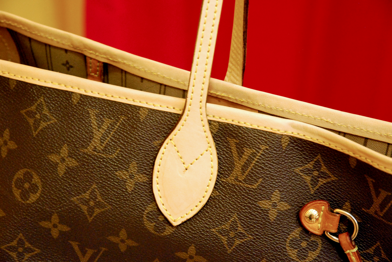 Ricoloritura e sostituzione zip borsa Louis Vuitton » ShoeHome